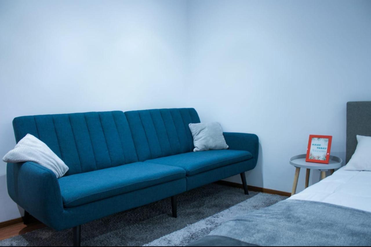 Vlad'S Downtown Apartment Petrila Экстерьер фото